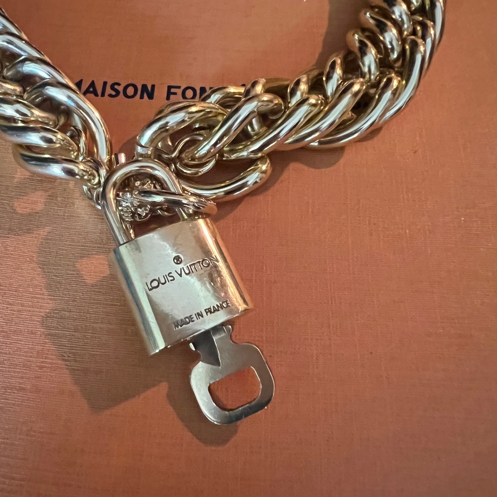 Louis Vuitton Padlock & Key w/ Anne Klein Chunky Toggle Chain #312 - Picture 3 of 7